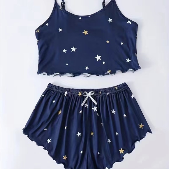 Two piece shorts set 🎀 - Picture 6 of 8